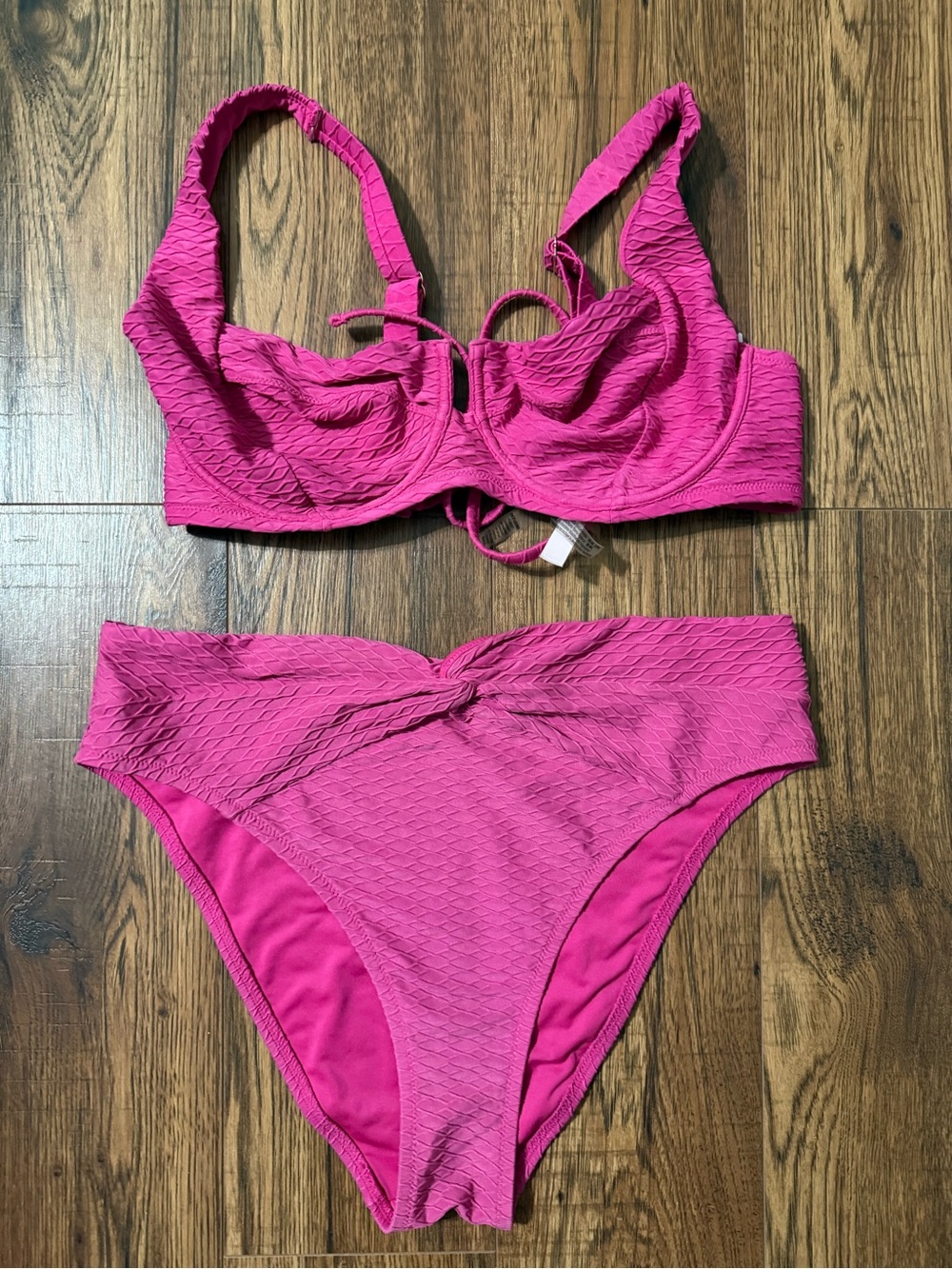 Victoria's Secret Hot Pink Textured Underwire Bikini Set. 38DD top BOTTOM XL - Picture 2 of 6